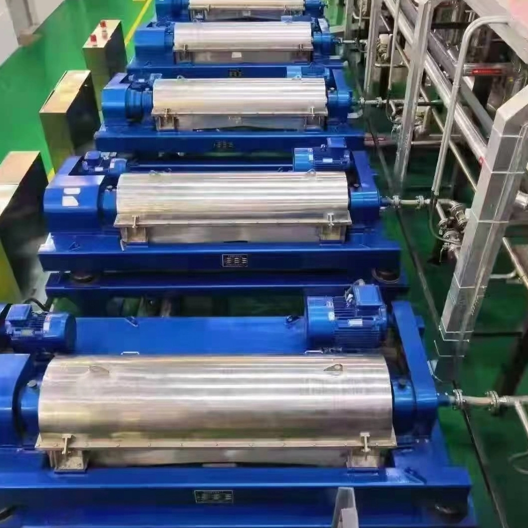 Horizontal Sedimentation Filter Automatic Centrifuge: Dual Separation Process Solves The Problem of Stable Treatment of Complex Slurries.